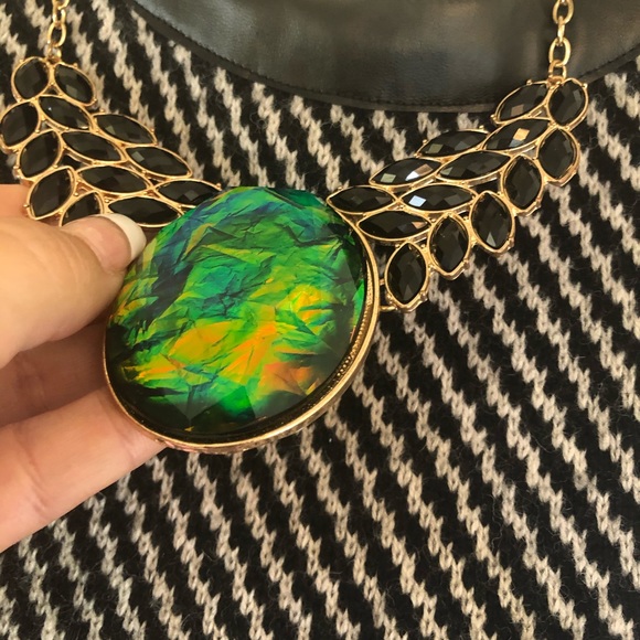 Fashion necklace - Picture 3 of 3